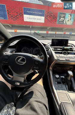 Внедорожник / Кроссовер Lexus NX 2017 в 