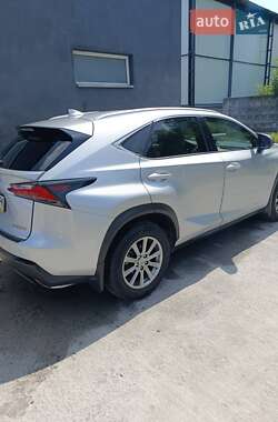 Внедорожник / Кроссовер Lexus NX 2015 в 