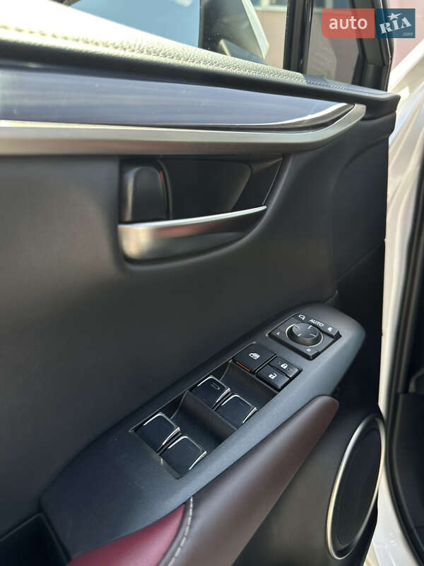 Внедорожник / Кроссовер Lexus NX 2017 в Днепре