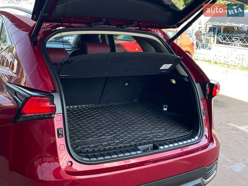 Внедорожник / Кроссовер Lexus NX 2020 в Киеве