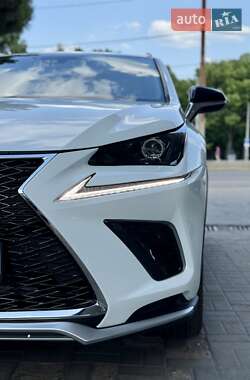 Внедорожник / Кроссовер Lexus NX 2021 в 