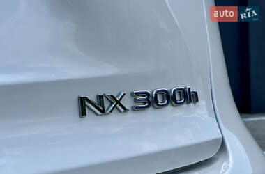 Внедорожник / Кроссовер Lexus NX 2020 в 