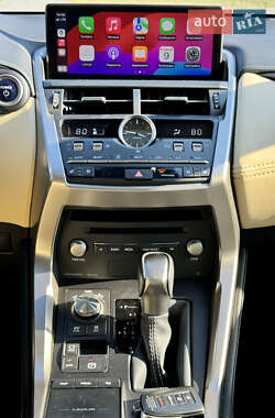 Внедорожник / Кроссовер Lexus NX 2020 в 