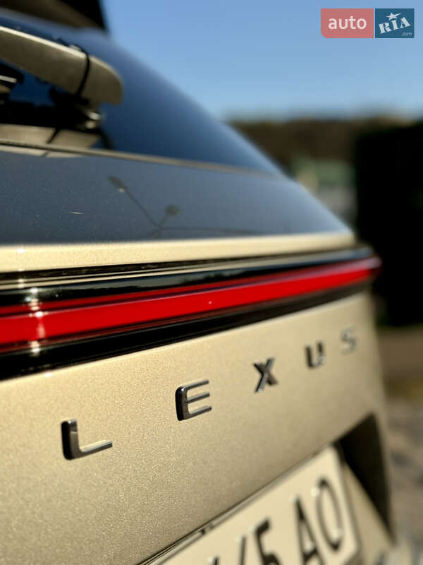 Внедорожник / Кроссовер Lexus NX 2024 в Днепре