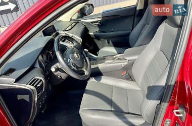 Внедорожник / Кроссовер Lexus NX 2019 в 