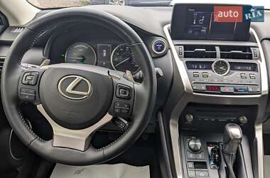 Внедорожник / Кроссовер Lexus NX 2020 в 