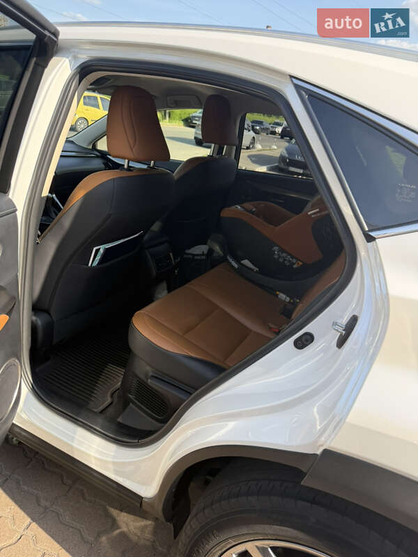 Внедорожник / Кроссовер Lexus NX 2020 в Киеве