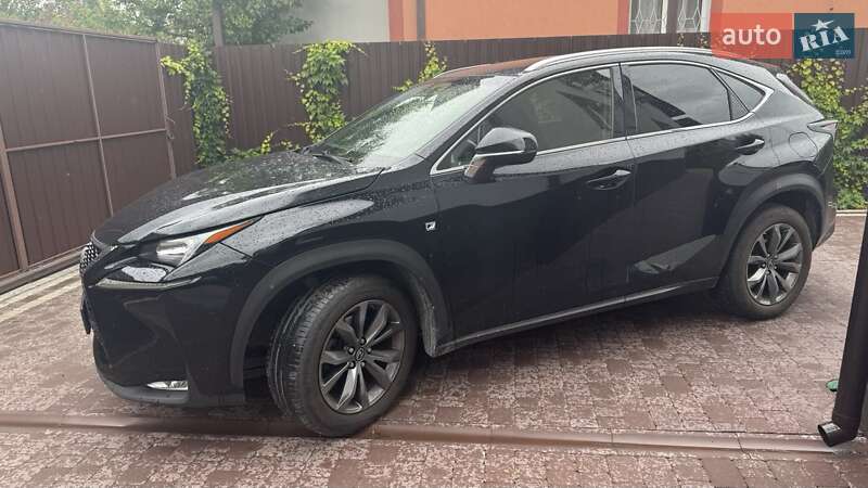 Позашляховик / Кросовер Lexus NX 2017 в Києві