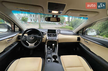 Внедорожник / Кроссовер Lexus NX 2016 в 