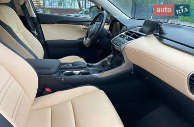 Внедорожник / Кроссовер Lexus NX 2016 в 