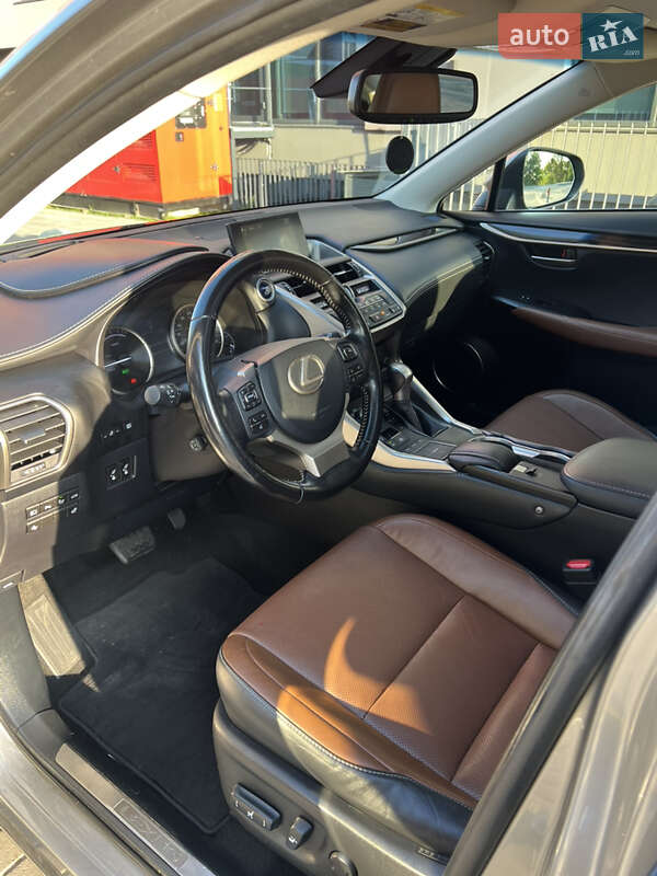 Внедорожник / Кроссовер Lexus NX 2017 в Львове