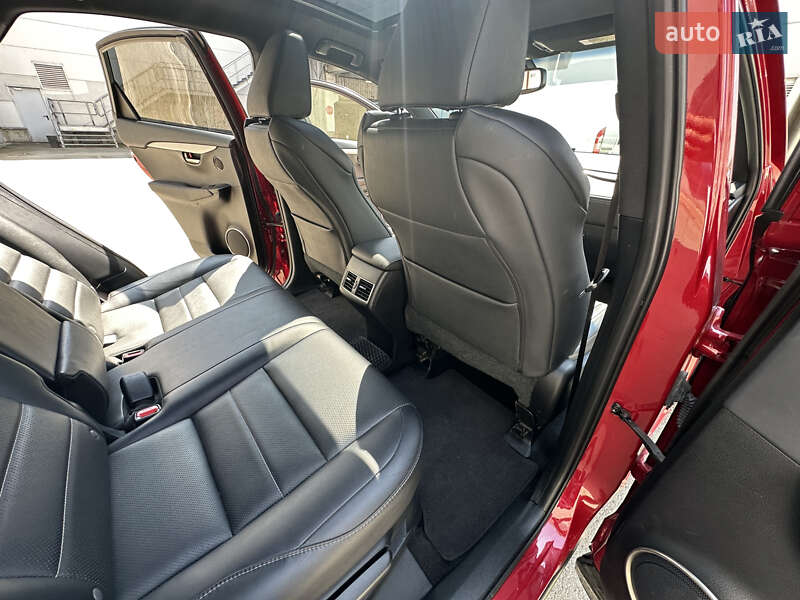 Внедорожник / Кроссовер Lexus NX 2017 в Одессе
