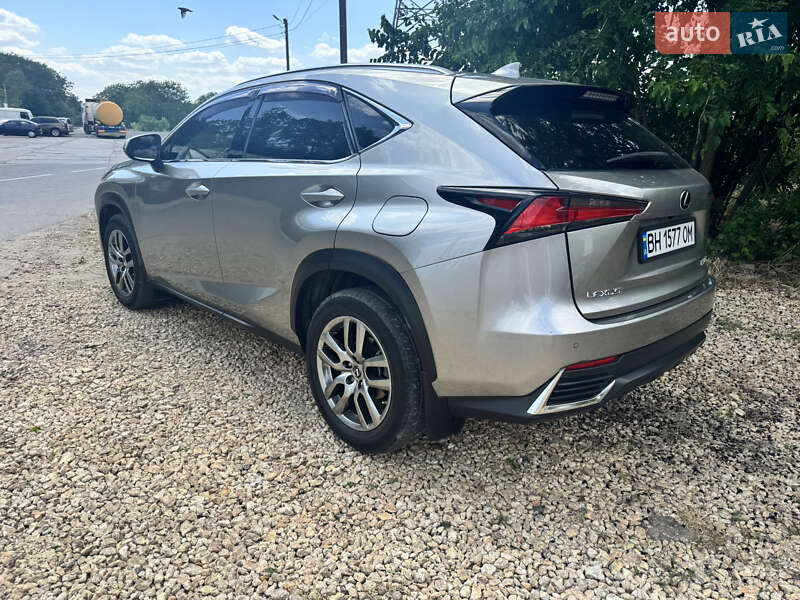 Позашляховик / Кросовер Lexus NX 2017 в Одесі