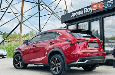 Внедорожник / Кроссовер Lexus NX 2019 в 