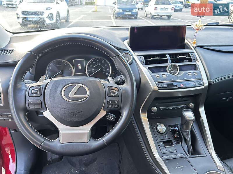 Внедорожник / Кроссовер Lexus NX 2018 в Днепре