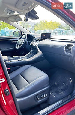 Внедорожник / Кроссовер Lexus NX 2018 в 