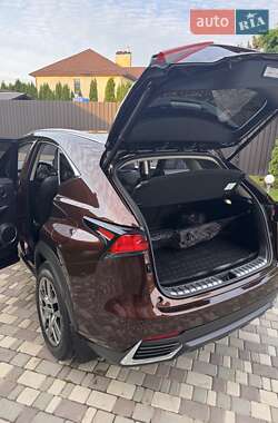 Внедорожник / Кроссовер Lexus NX 2019 в 