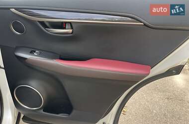 Внедорожник / Кроссовер Lexus NX 2019 в 