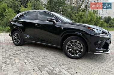 Внедорожник / Кроссовер Lexus NX 2020 в 