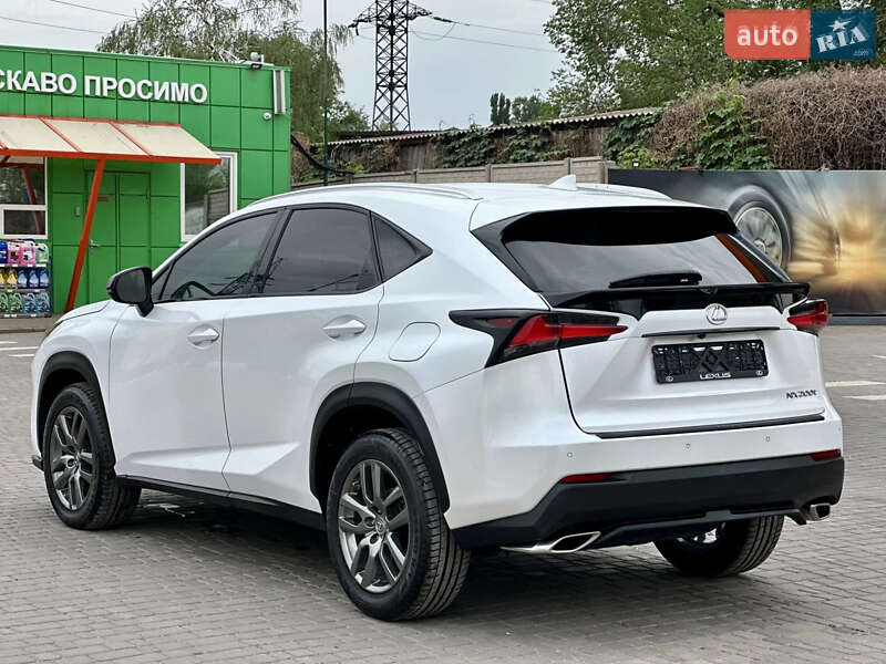 Внедорожник / Кроссовер Lexus NX 2015 в Одессе