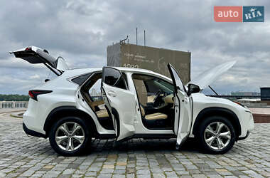 Внедорожник / Кроссовер Lexus NX 2016 в 