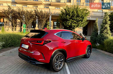 Позашляховик / Кросовер Lexus NX 2022 в 
