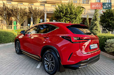 Позашляховик / Кросовер Lexus NX 2022 в 