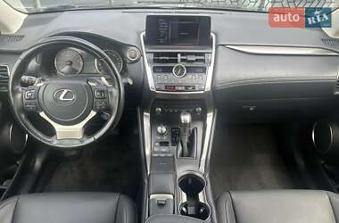 Внедорожник / Кроссовер Lexus NX 2020 в 