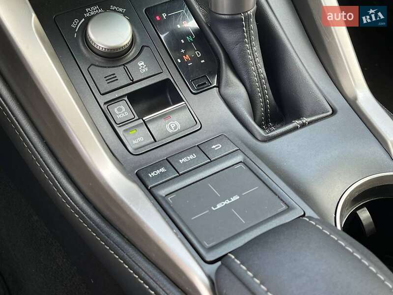 Внедорожник / Кроссовер Lexus NX 2016 в Львове