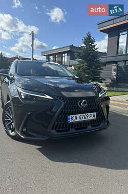 Позашляховик / Кросовер Lexus NX 2022 в 