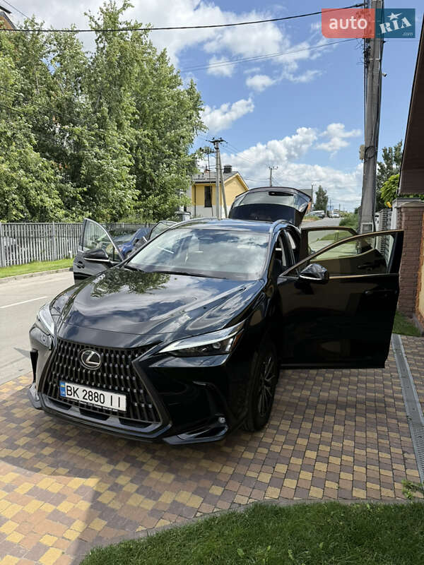 Внедорожник / Кроссовер Lexus NX 2022 в Киеве