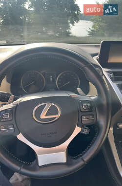 Внедорожник / Кроссовер Lexus NX 2019 в 