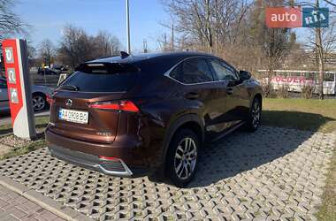 Внедорожник / Кроссовер Lexus NX 2018 в 