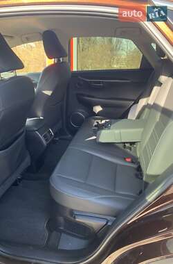 Внедорожник / Кроссовер Lexus NX 2018 в 