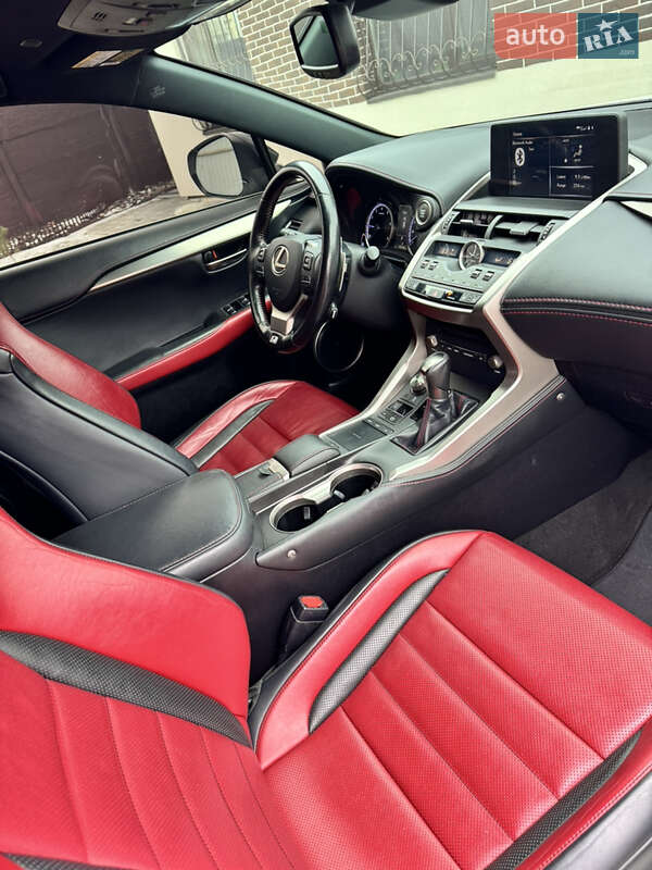 Внедорожник / Кроссовер Lexus NX 2017 в Днепре