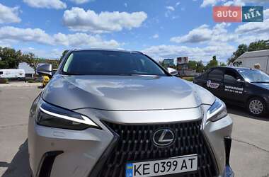 Позашляховик / Кросовер Lexus NX 2022 в 
