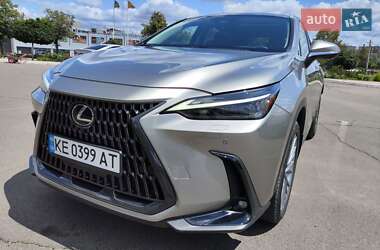 Позашляховик / Кросовер Lexus NX 2022 в 