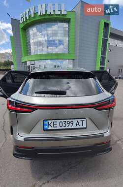 Позашляховик / Кросовер Lexus NX 2022 в 