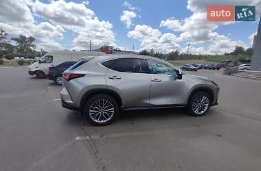 Позашляховик / Кросовер Lexus NX 2022 в 