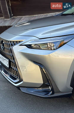 Внедорожник / Кроссовер Lexus NX 2022 в 