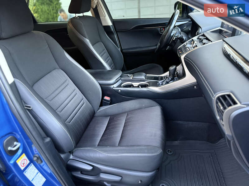 Внедорожник / Кроссовер Lexus NX 2018 в Одессе