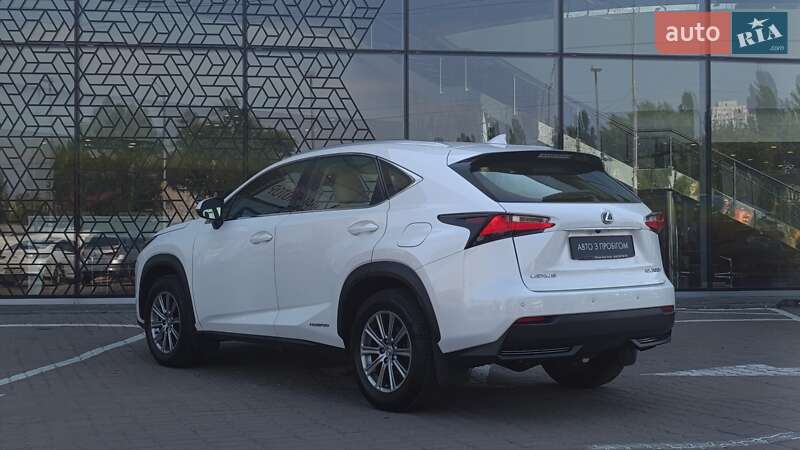 Внедорожник / Кроссовер Lexus NX 2015 в Киеве