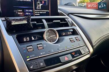 Позашляховик / Кросовер Lexus NX 2021 в 