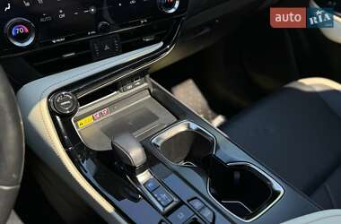 Позашляховик / Кросовер Lexus NX 2022 в 
