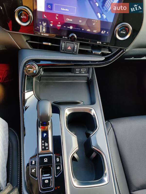 Позашляховик / Кросовер Lexus NX 2023 в Києві