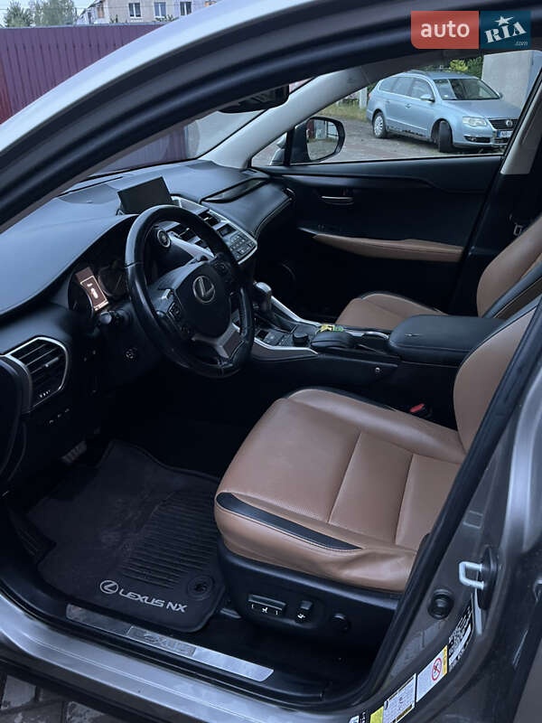 Внедорожник / Кроссовер Lexus NX 2017 в Бродах