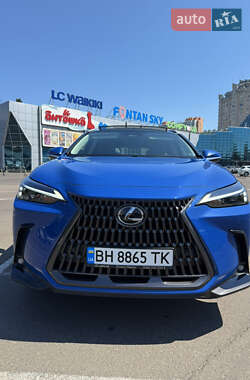 Внедорожник / Кроссовер Lexus NX 2022 в 