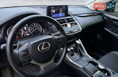 Внедорожник / Кроссовер Lexus NX 2019 в 