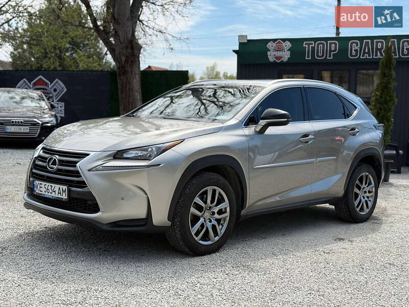 Позашляховик / Кросовер Lexus NX 2015 в Новомосковську
