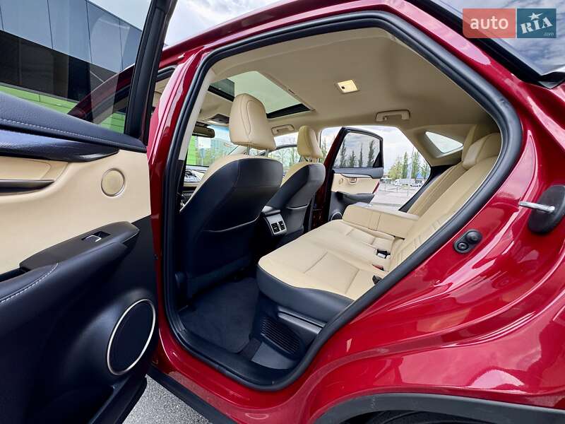 Позашляховик / Кросовер Lexus NX 2019 в Києві